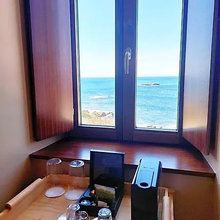 Faro Larino * Carnota